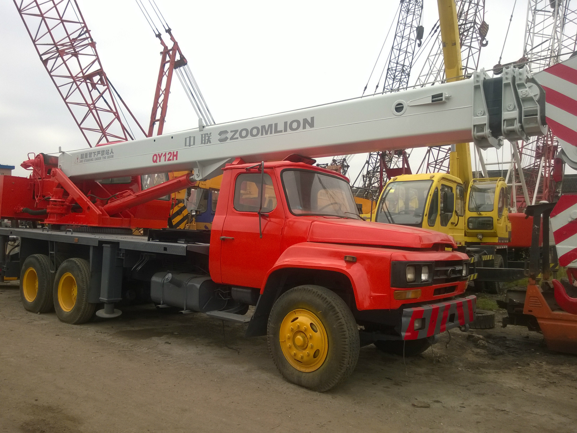 急售二手20噸吊車，性能優(yōu)越，價(jià)格實(shí)惠